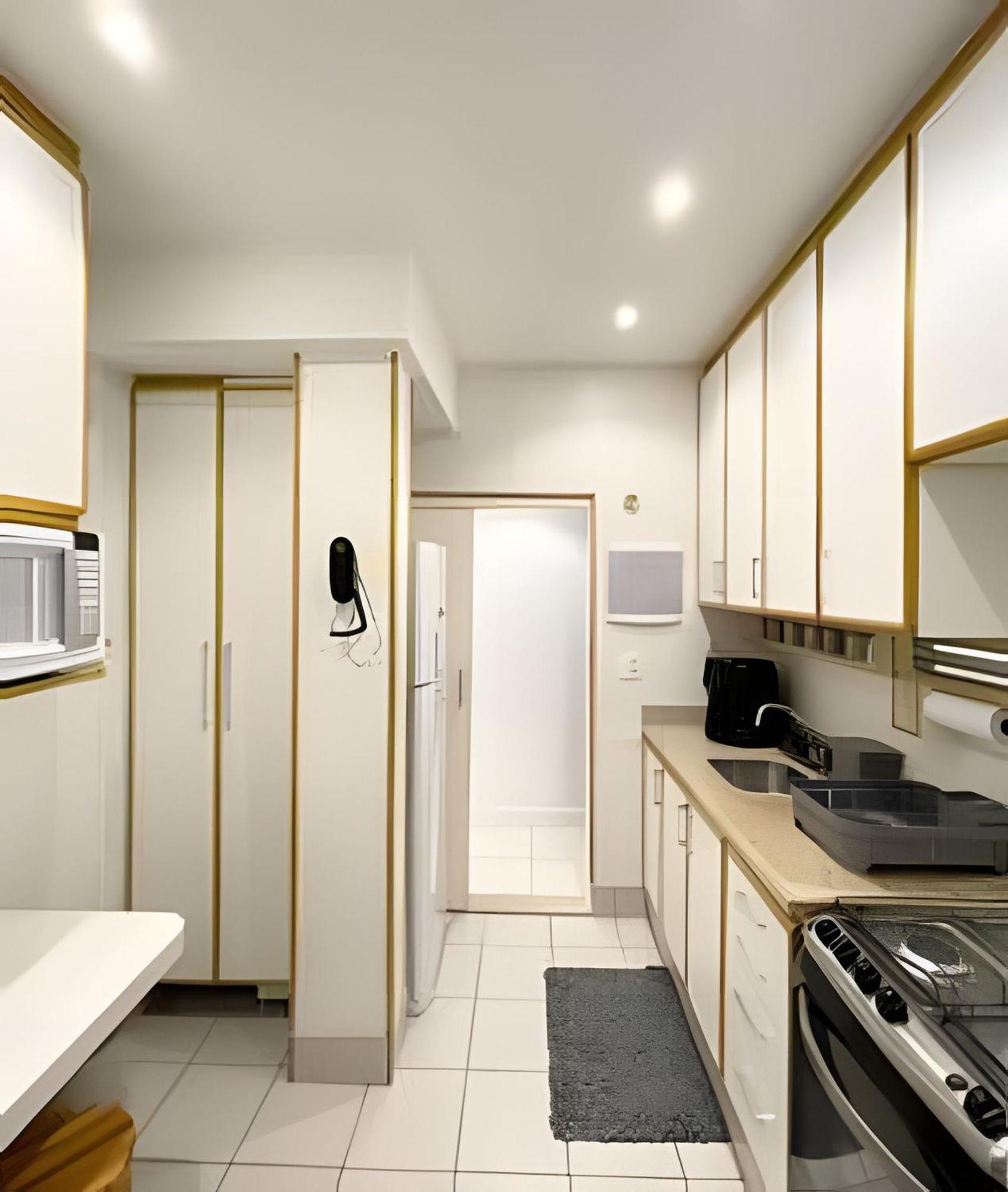 Aconchego E Estilo - Posto 12 - Leblon - Wifi 240m Apartamento